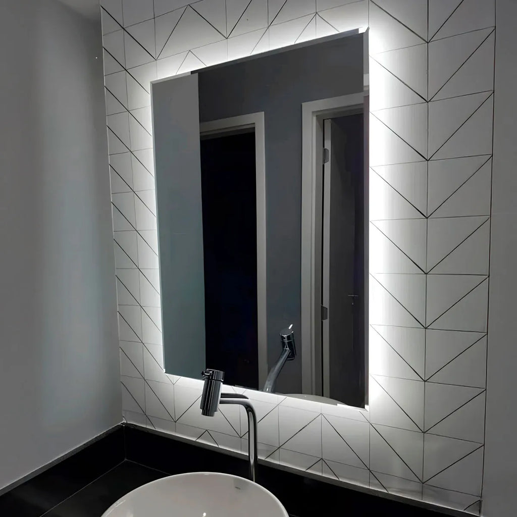 Espelho para Banheiro com LED 80x60cm com Bisotê